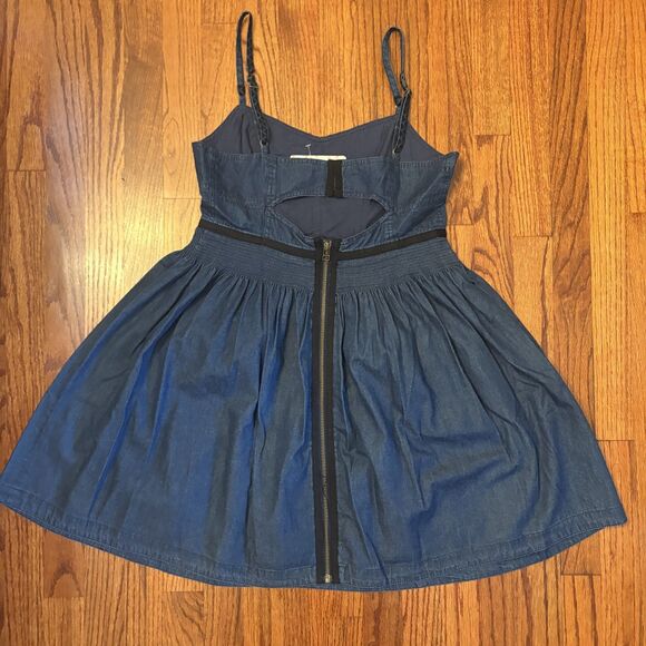 FREE PEOPLE Denim With Lace Sundress Boho Hippie Size 8 NWT - Picture 2 of 8